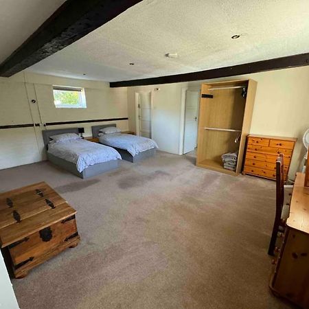 The Old Hay Barn - Games Room, Gym, Sleeps 8 Godmanchester ภายนอก รูปภาพ