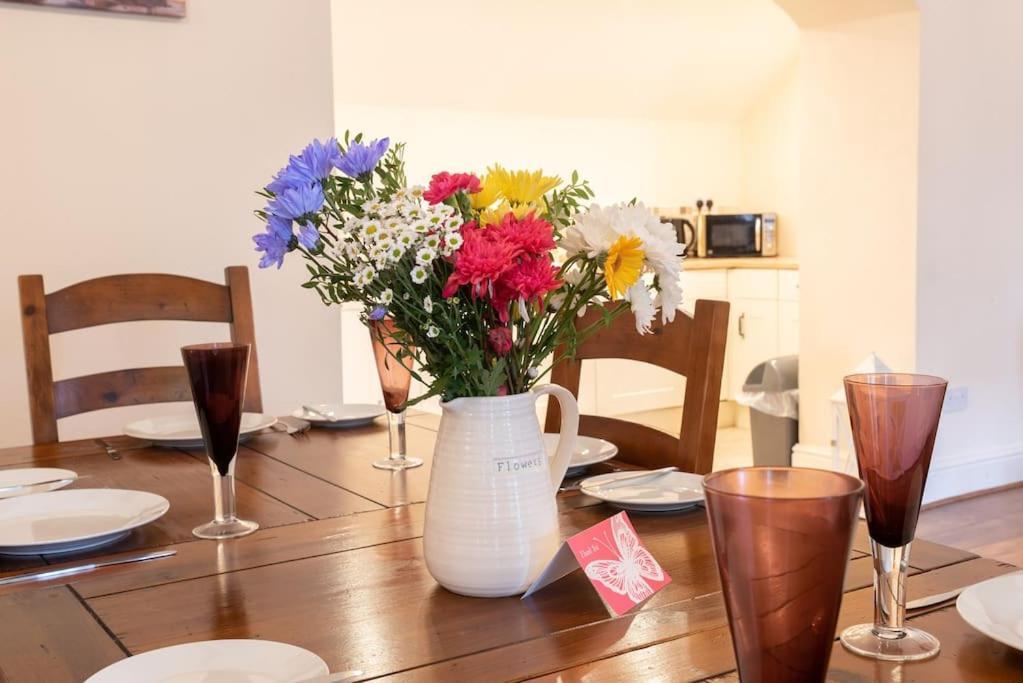 The Old Hay Barn - Games Room, Gym, Sleeps 8 Godmanchester ภายนอก รูปภาพ