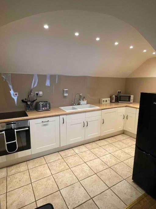 The Old Hay Barn - Games Room, Gym, Sleeps 8 Godmanchester ภายนอก รูปภาพ