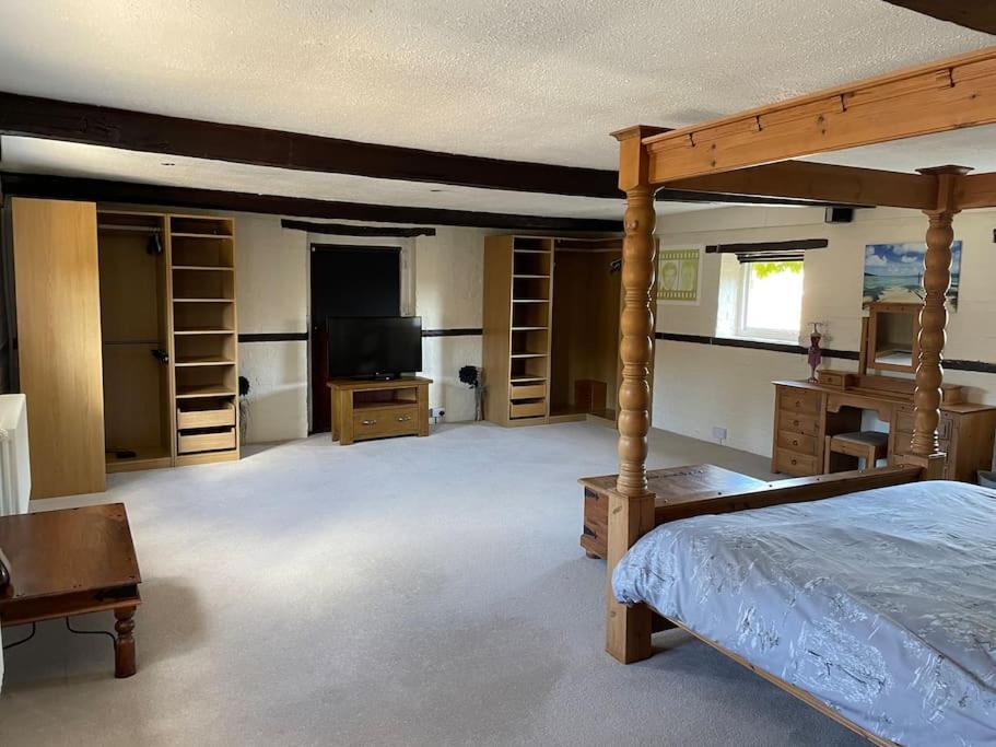 The Old Hay Barn - Games Room, Gym, Sleeps 8 Godmanchester ภายนอก รูปภาพ