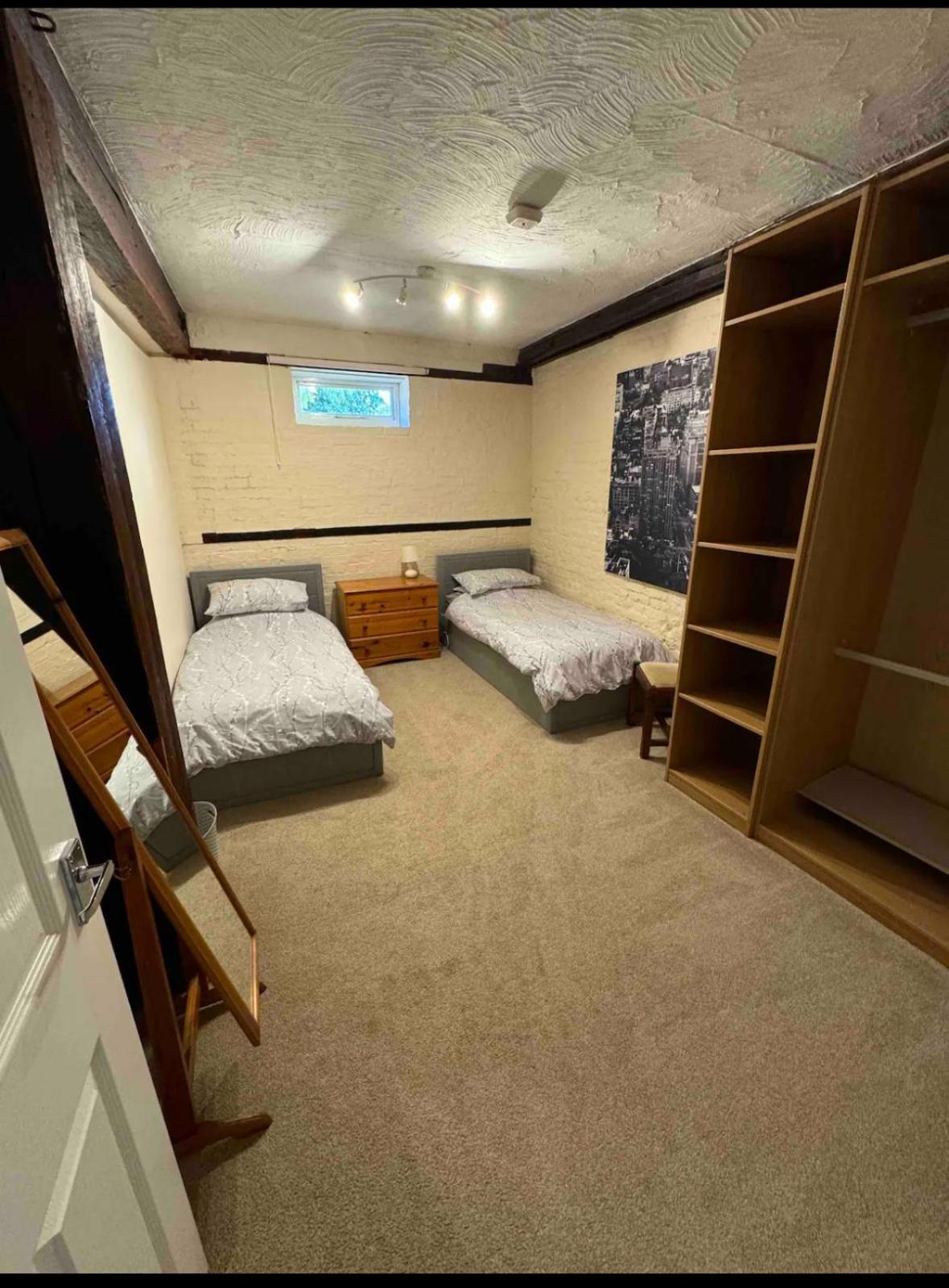 The Old Hay Barn - Games Room, Gym, Sleeps 8 Godmanchester ภายนอก รูปภาพ